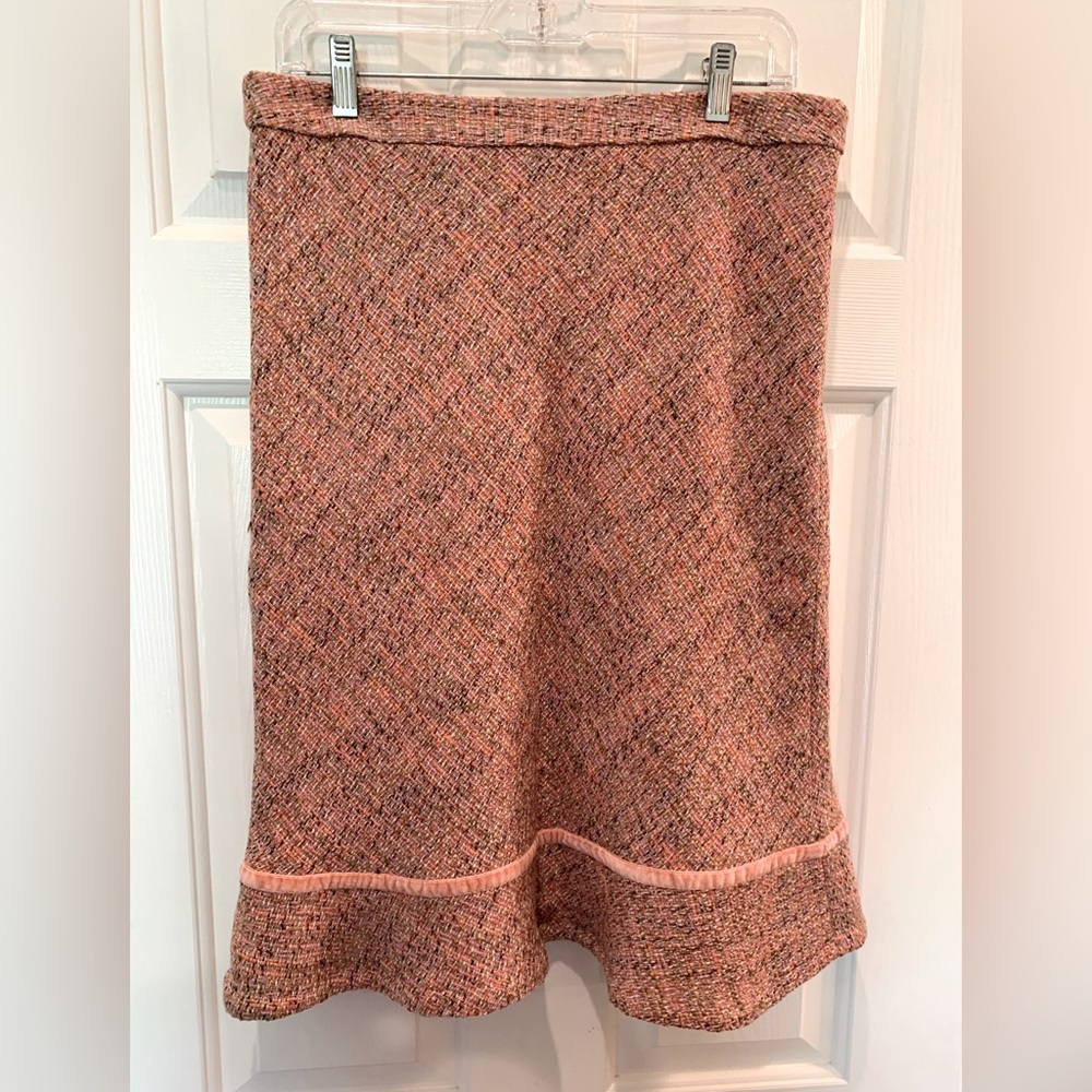 Gap skirt